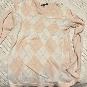 Tommy Hilfiger pink thin sweater